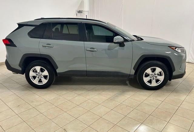Used 2021 Toyota RAV4 XLE w/ Convenience Package AWD/4WD image 5