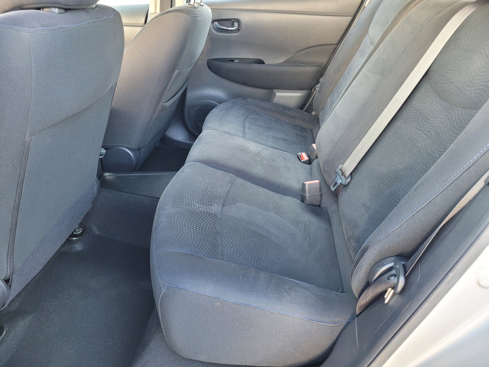 Certified 2017 Nissan Leaf SV FWD image 6