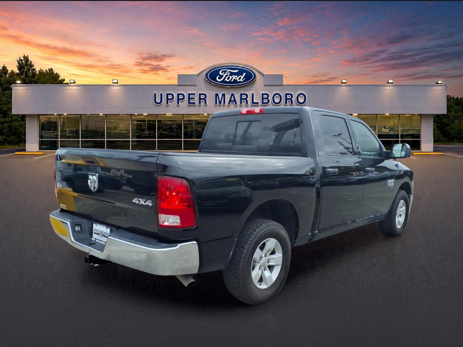 Used 2023 RAM 1500 Classic SLT w/ Trailer & Traction Group AWD/4WD image 8