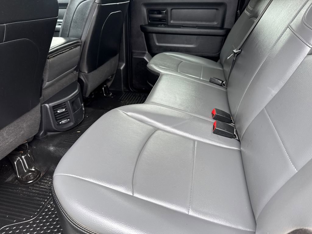 Used 2023 RAM 3500 Tradesman w/ Chrome Appearance Group AWD/4WD image 17