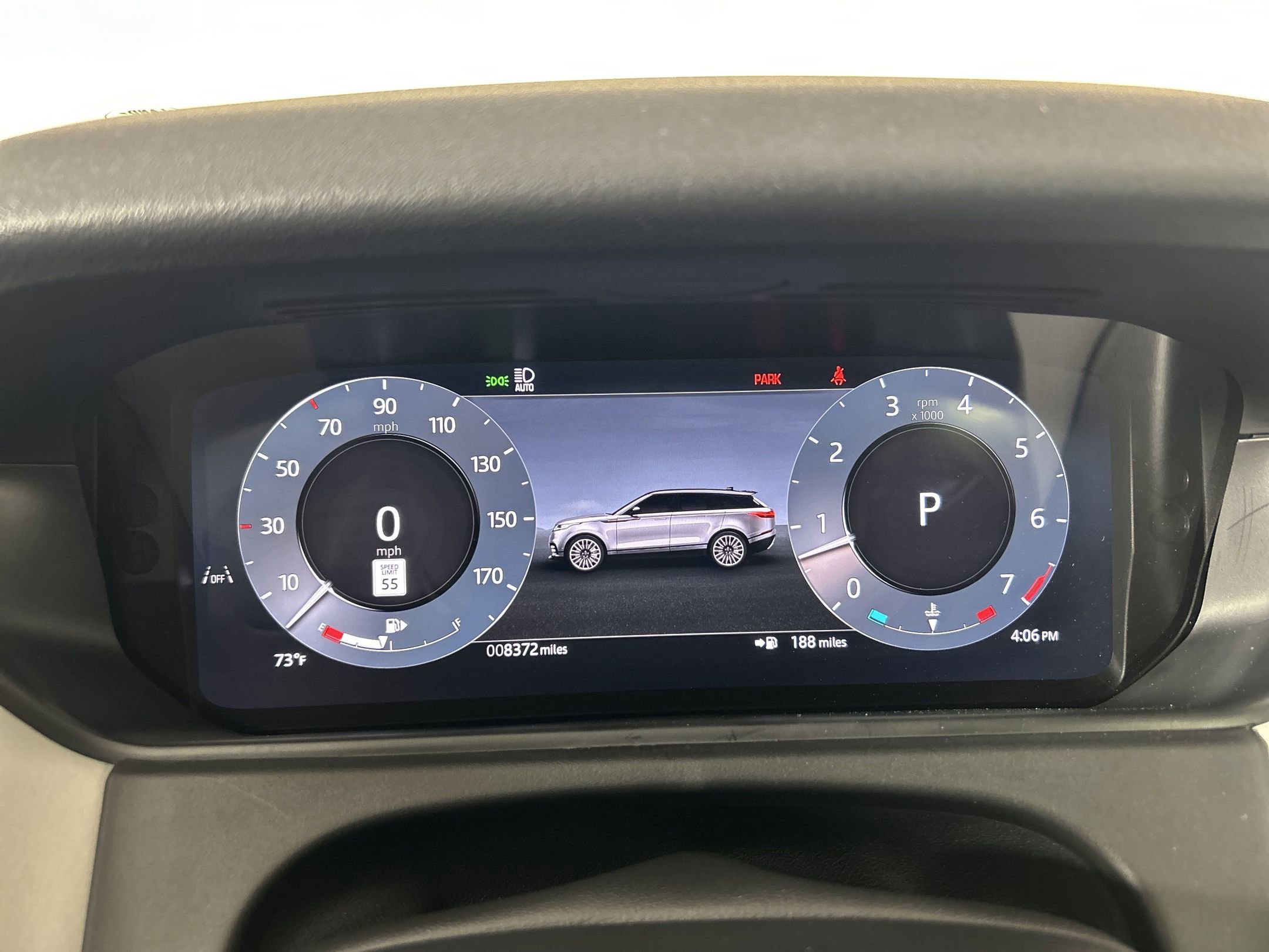 Used 2025 Land Rover Range Rover Velar Dynamic SE image 17