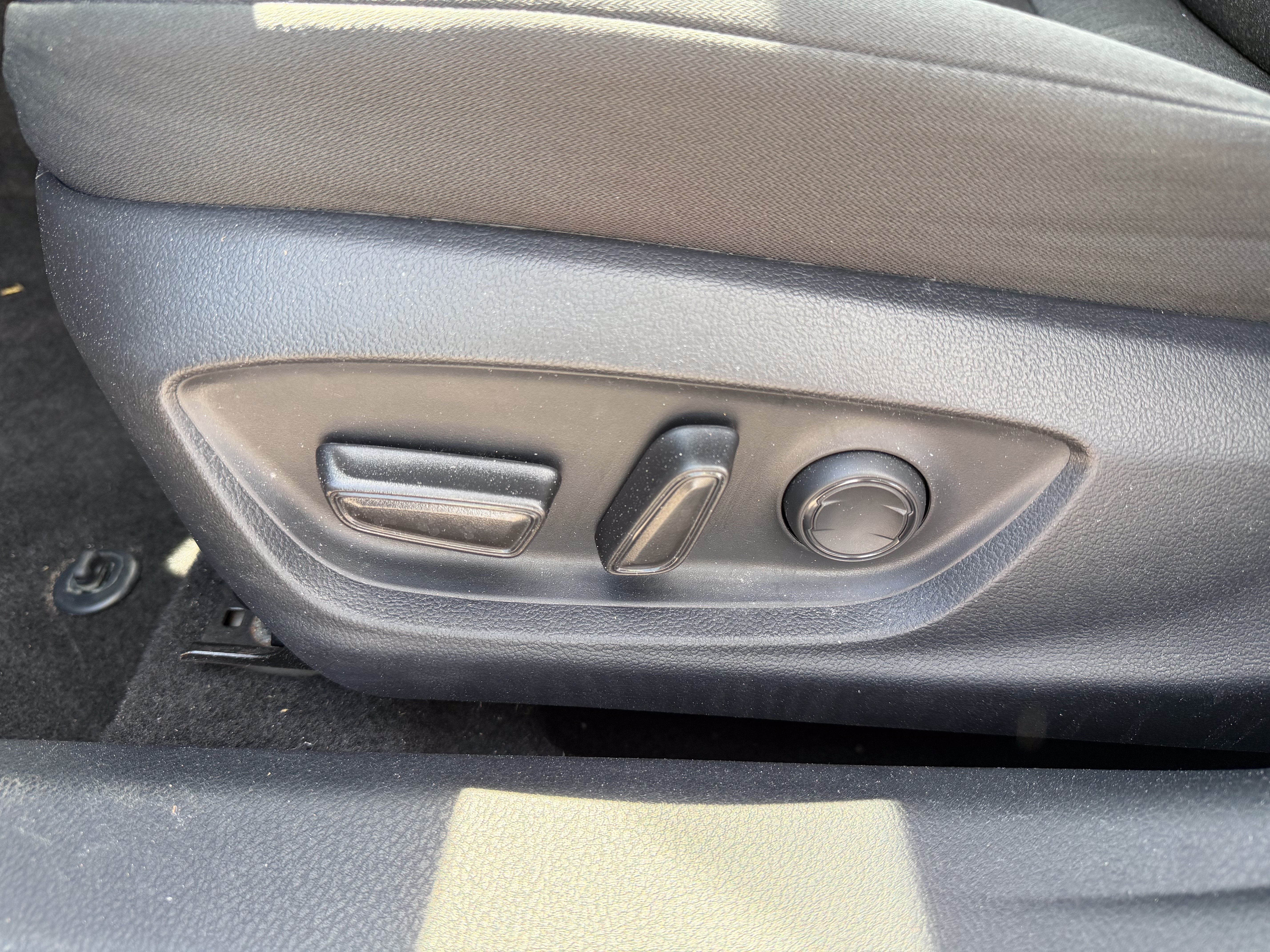 Used 2023 Toyota Camry LE FWD image 9