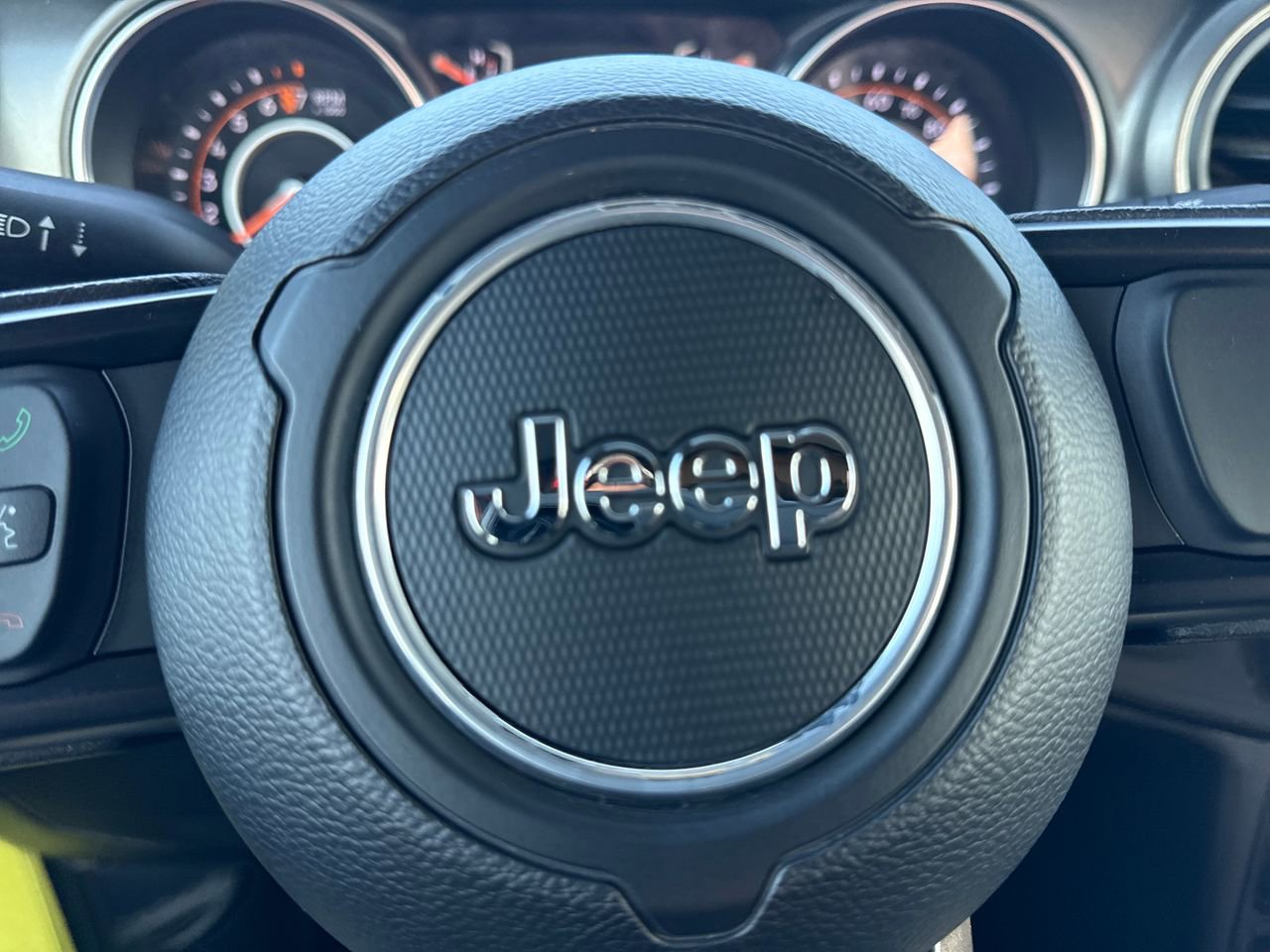 Used 2023 Jeep Gladiator Sport w/ Trailer Tow Package image 29