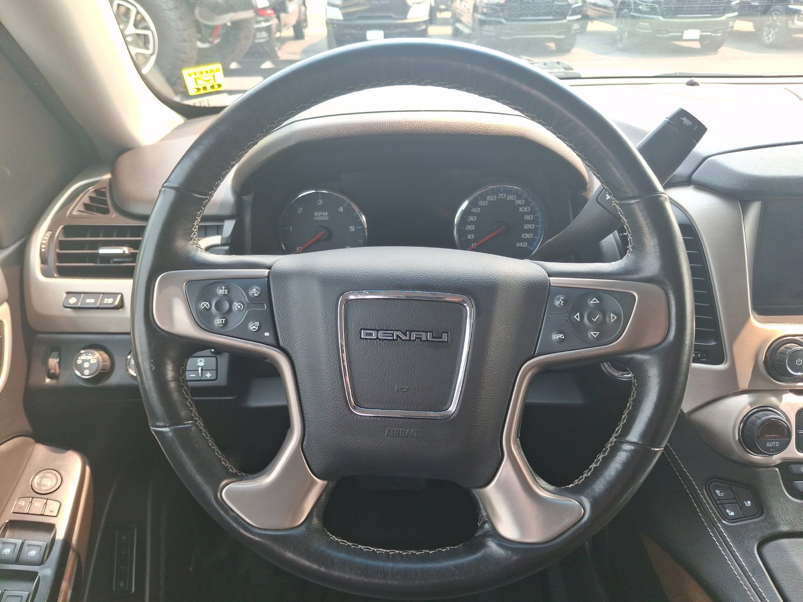Used 2019 GMC Yukon Denali AWD/4WD image 11