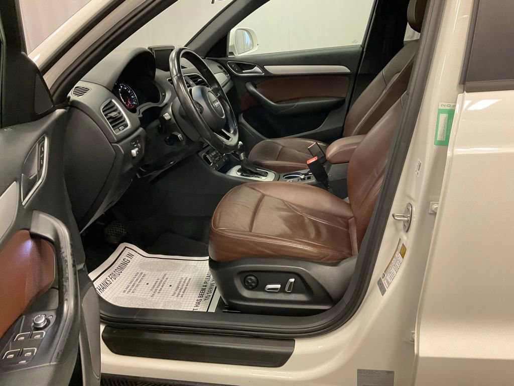Used 2017 Audi Q3 2.0T Premium AWD/4WD image 4