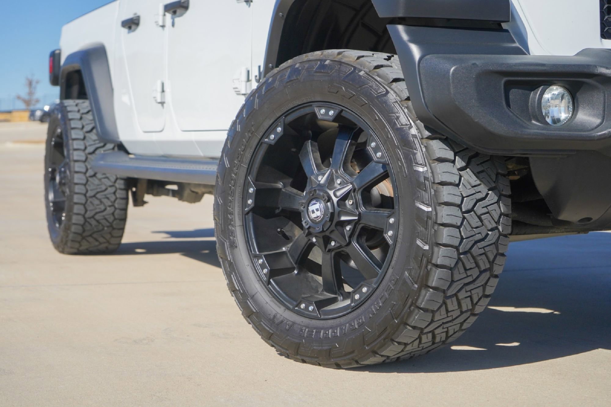 Used 2020 Jeep Gladiator Sport w/ Quick Order Package 24S image 2