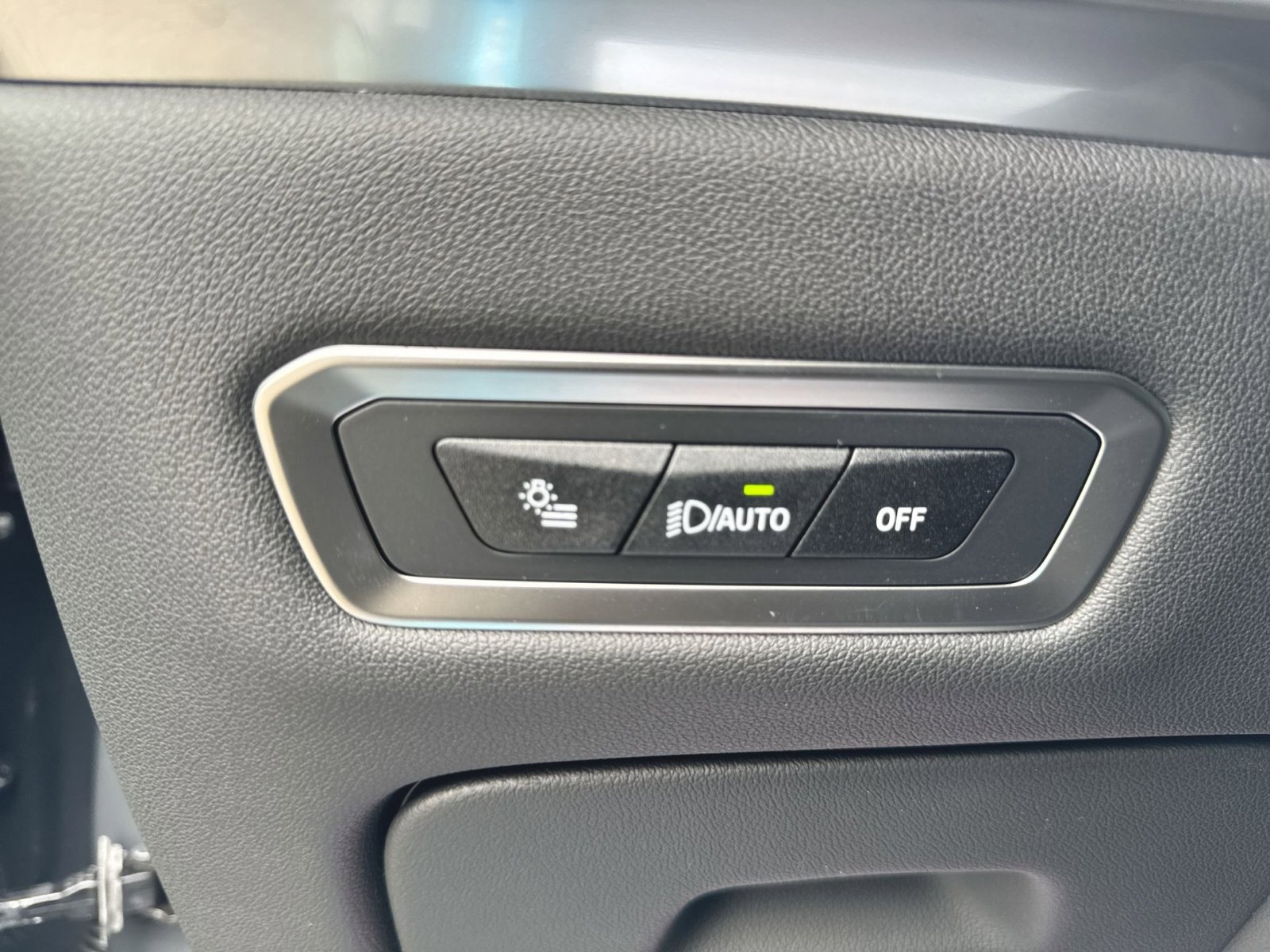 New 2026 BMW X7 M60i image 21