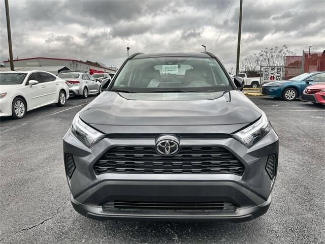 Used 2025 Toyota RAV4 XLE AWD/4WD image 12