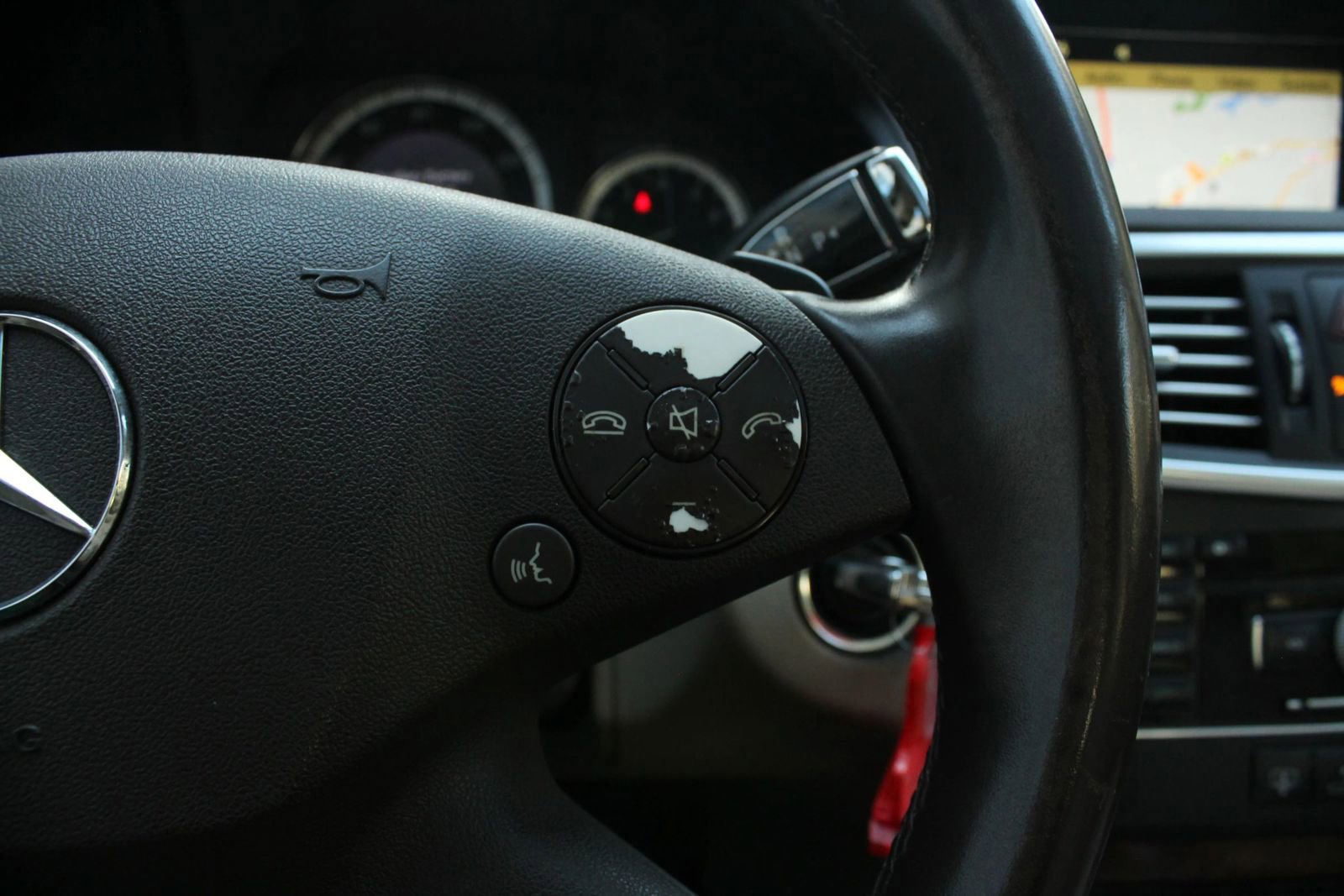 Used 2011 Mercedes-Benz E 350 4MATIC Sedan image 27