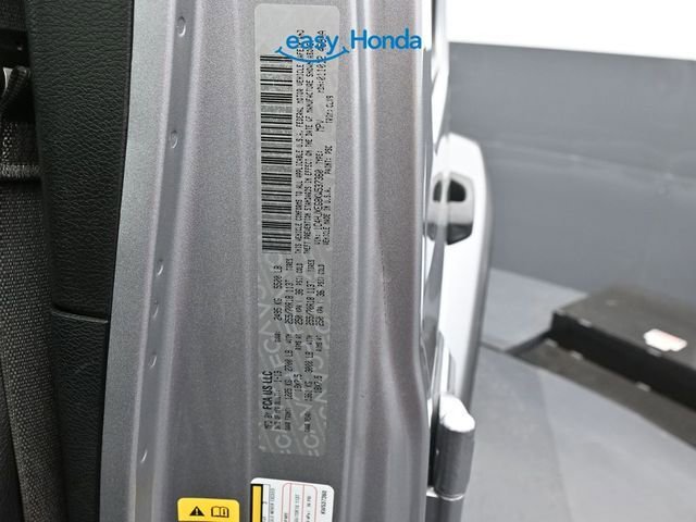 Used 2019 Jeep Wrangler Unlimited Sahara w/ Cold Weather Group image 18