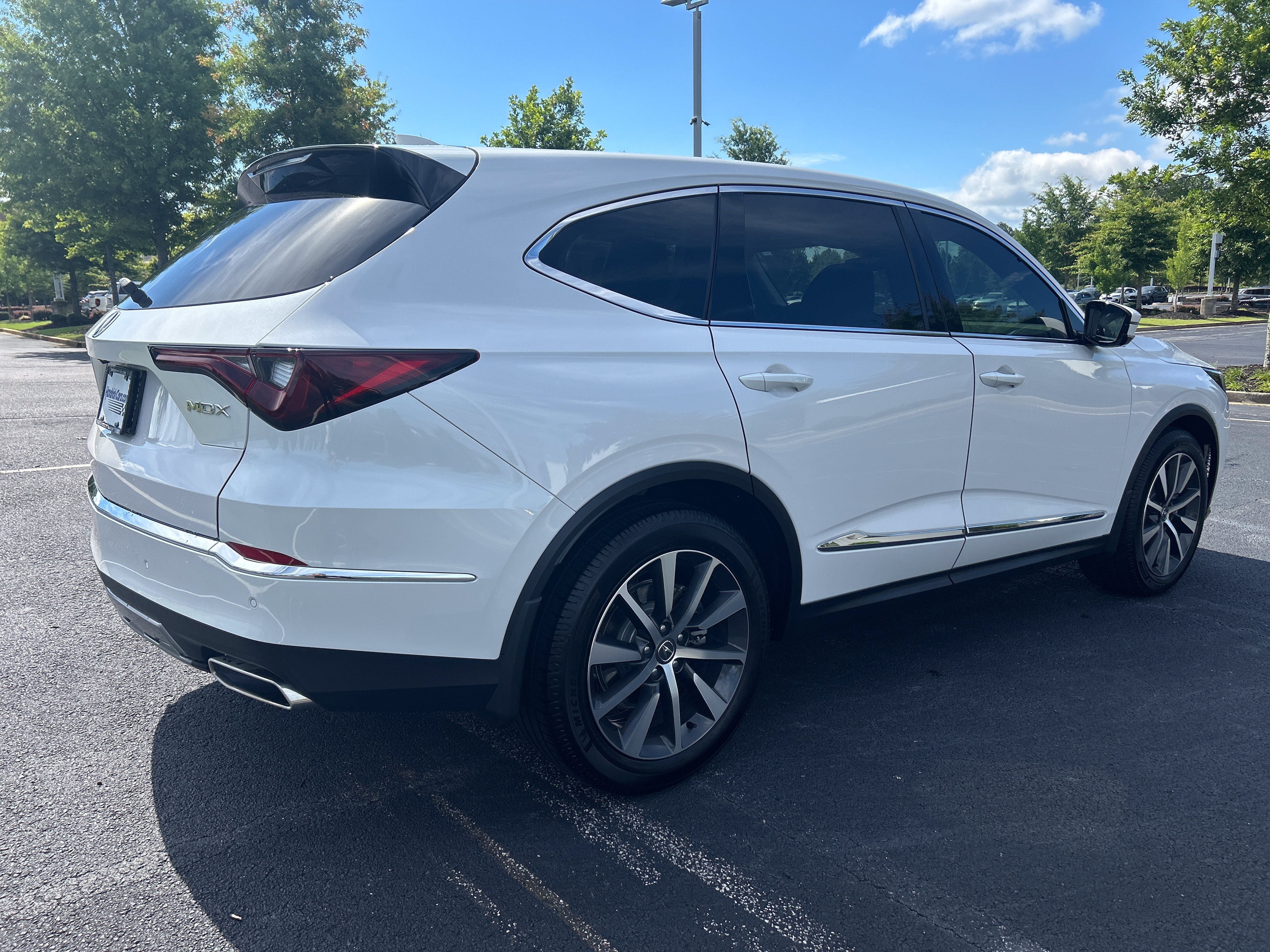 Used 2026 Acura MDX FWD w/ Technology Package image 9