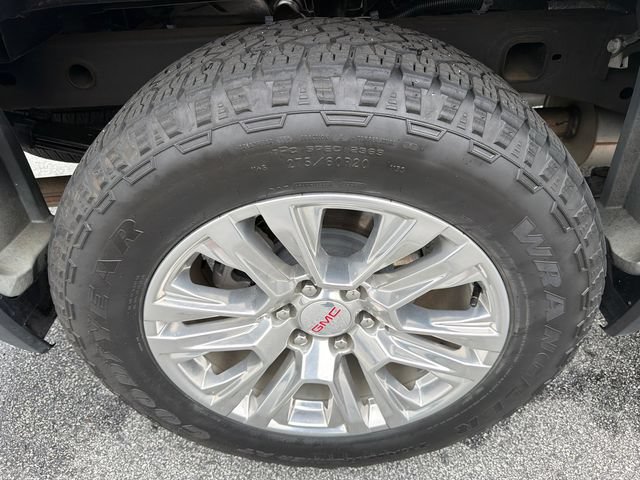 Used 2023 GMC Sierra 1500 Denali w/ Denali Carbonpro Edition AWD/4WD image 17
