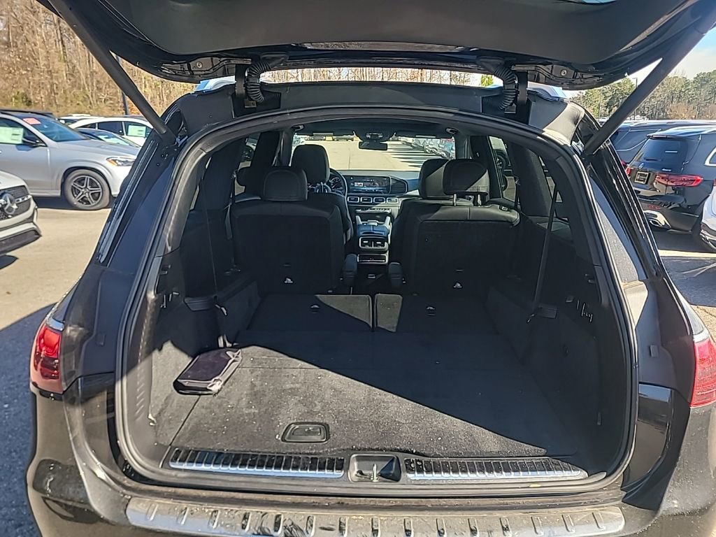 Used 2025 Mercedes-Benz GLS 450 4MATIC image 11