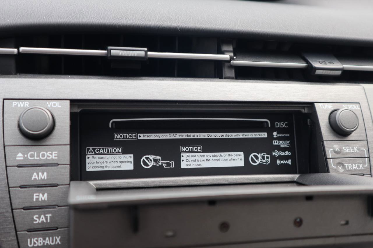 Used 2015 Toyota Prius Four w/ Deluxe Solar Roof Package image 79