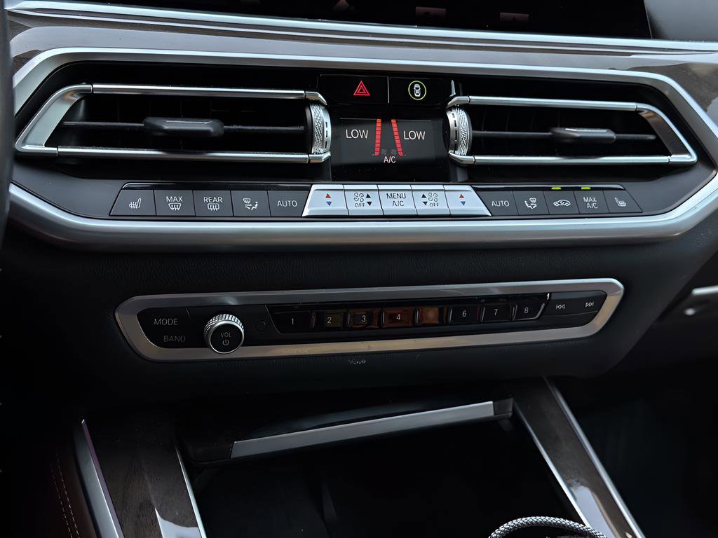 Used 2023 BMW X5 xDrive40i w/ Premium Package image 14