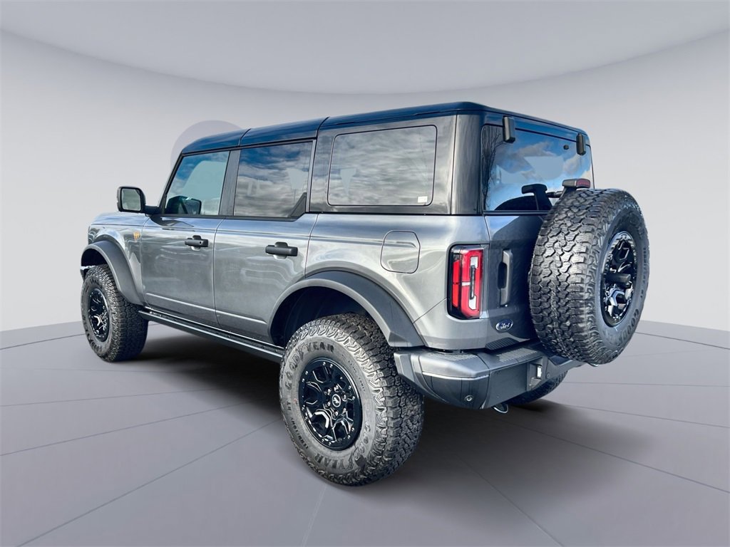New 2025 Ford Bronco Badlands image 4