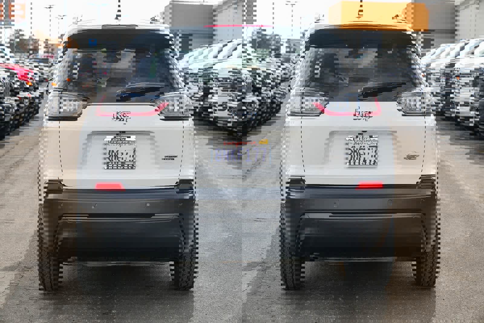 Used 2019 Jeep Cherokee Latitude Plus image 5