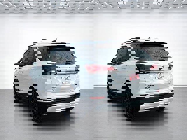 Used 2024 Chevrolet Equinox RS AWD/4WD image 6