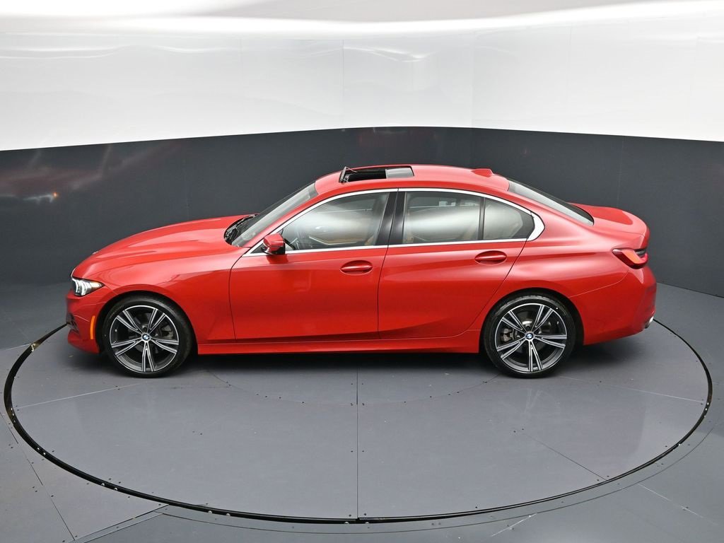 Certified 2024 BMW 330i Sedan image 32
