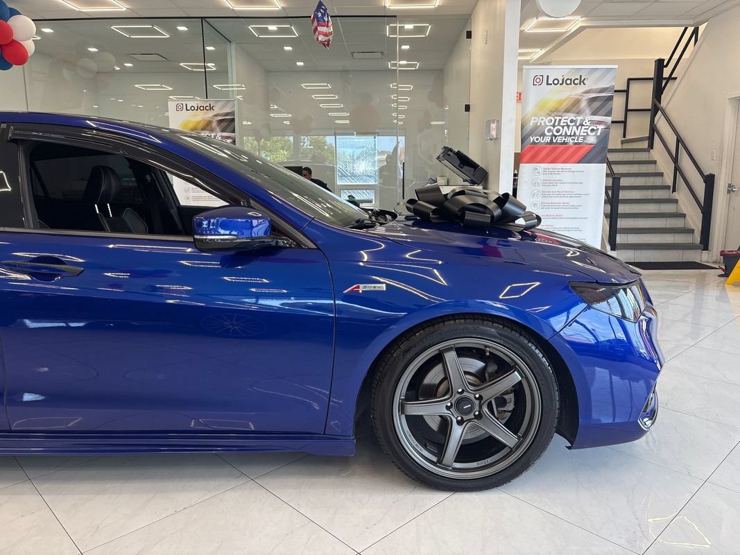 Used 2018 Acura TLX V6 w/ Technology & A-SPEC Pkg FWD image 9