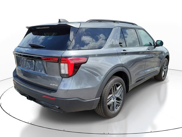 Certified 2025 Ford Explorer ST-Line w/ ST-Line Street Pack AWD/4WD video 2
