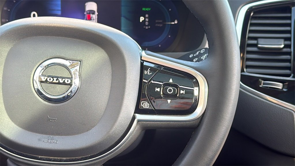 Certified 2024 Volvo XC90 T8 Ultimate w/ Protection Package image 11