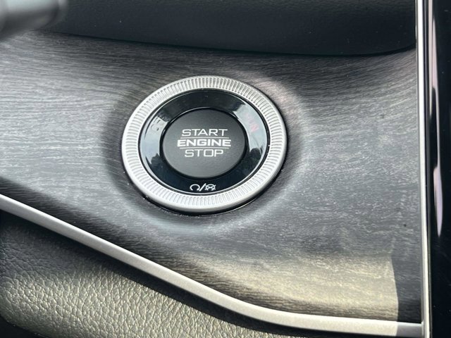 Used 2023 Jeep Grand Cherokee 30th Anniversary image 27