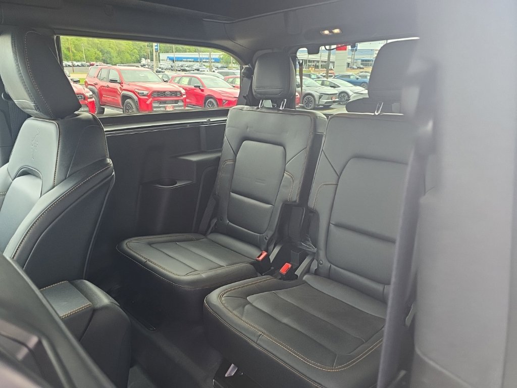 Used 2024 Ford Bronco Badlands AWD/4WD image 13