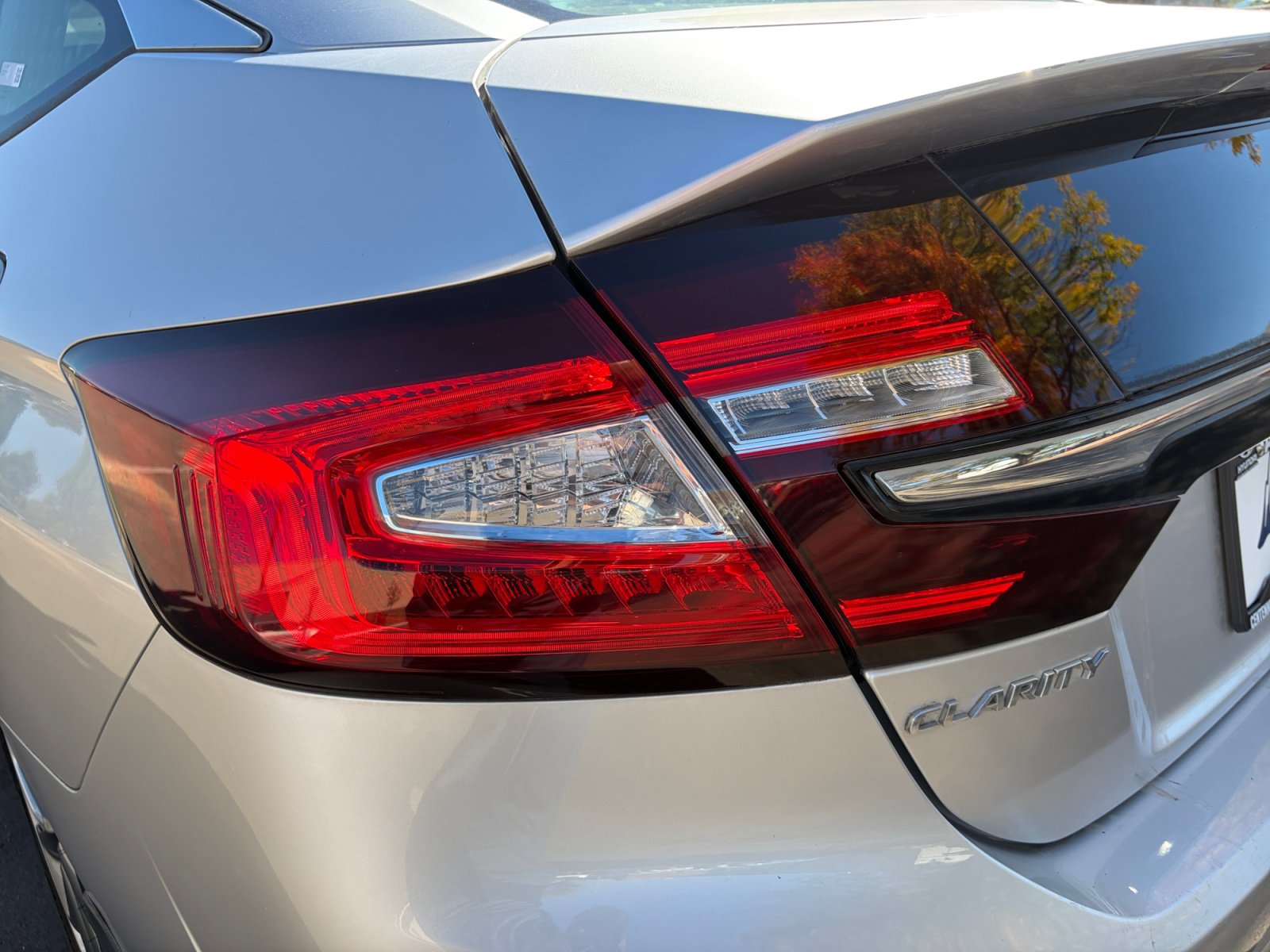 Used 2018 Honda Clarity Touring image 31