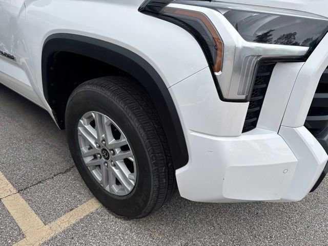 Used 2022 Toyota Tundra SR5 w/ SR5 Convenience Package RWD image 9