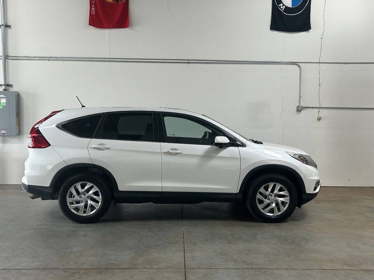 Used 2016 Honda CR-V EX image 1