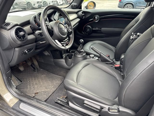Used 2019 MINI Cooper 2-Door Hardtop w/ Storage Package FWD image 17