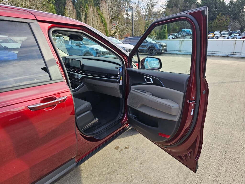 New 2026 Kia Carnival LXS image 30