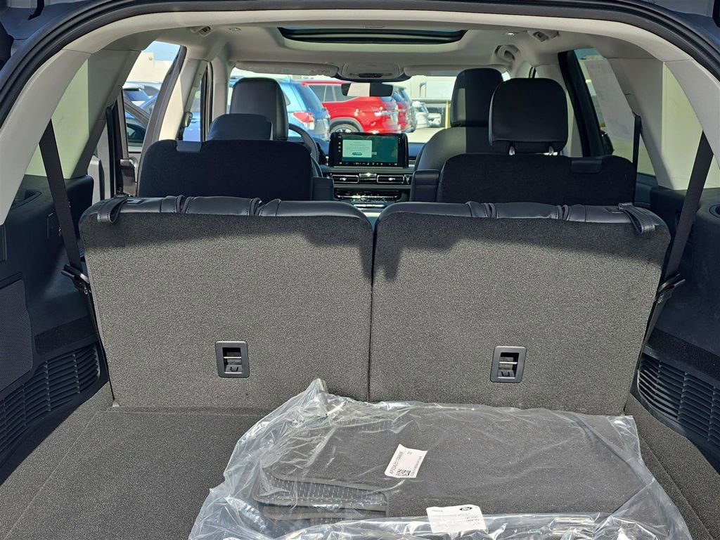 New 2025 Lincoln Aviator 2WD w/ Equipment Group 101A image 28