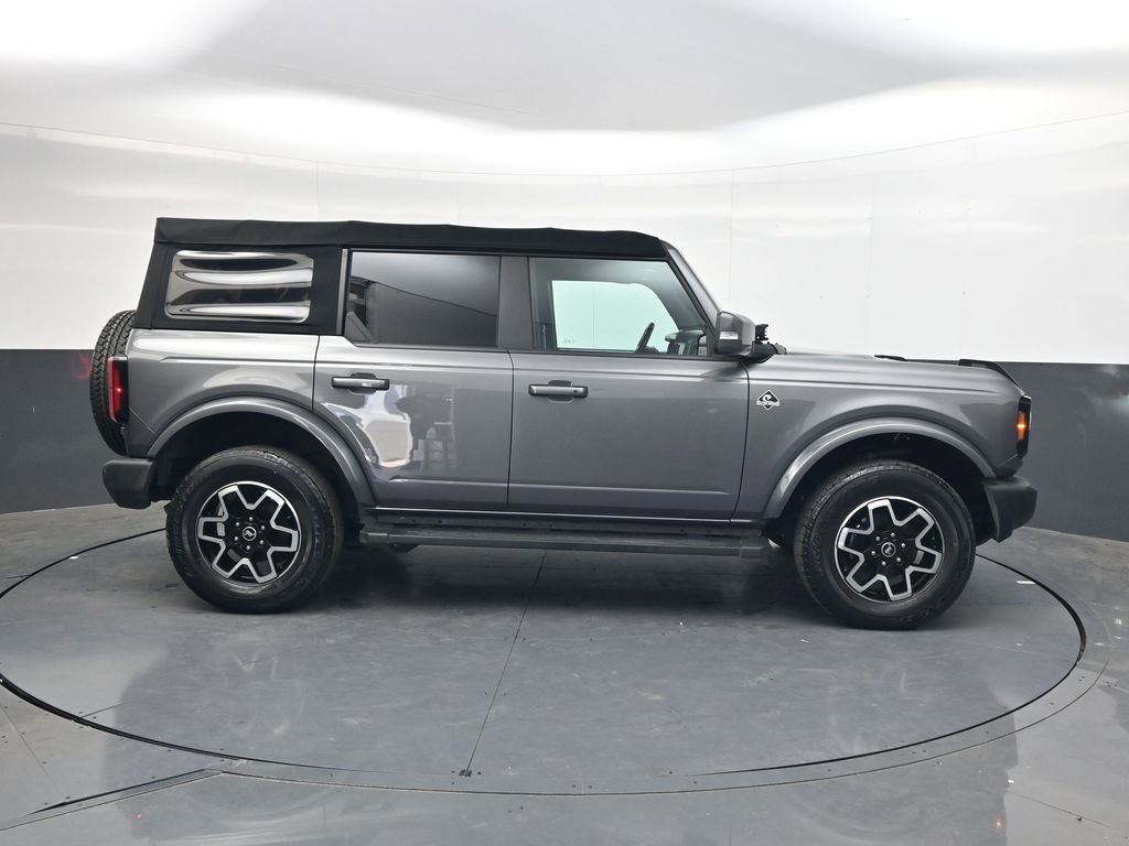 Used 2021 Ford Bronco Outer Banks image 3