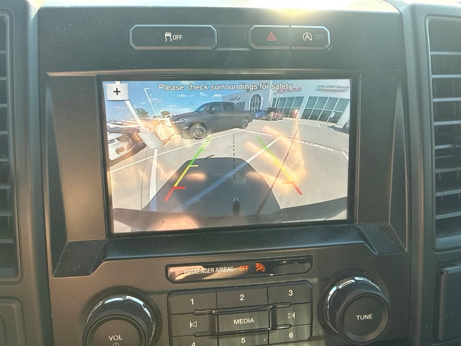Used 2018 Ford F150 XL w/ Equipment Group 101A Mid AWD/4WD image 11