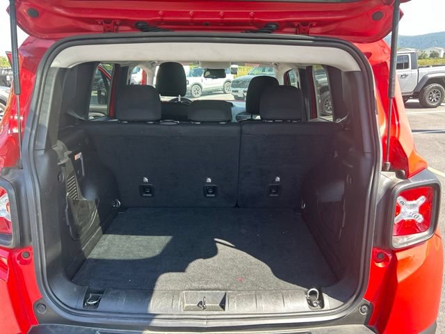 Used 2023 Jeep Renegade Trailhawk AWD/4WD image 11