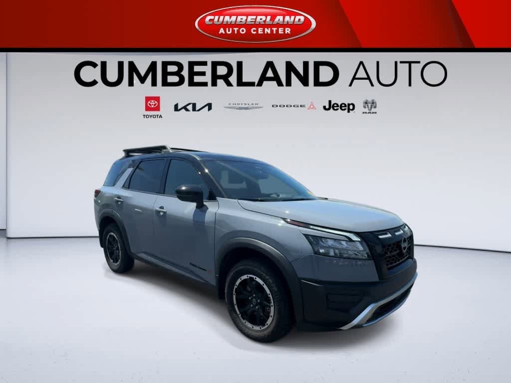 Used 2025 Nissan Pathfinder Rock Creek AWD/4WD image 2