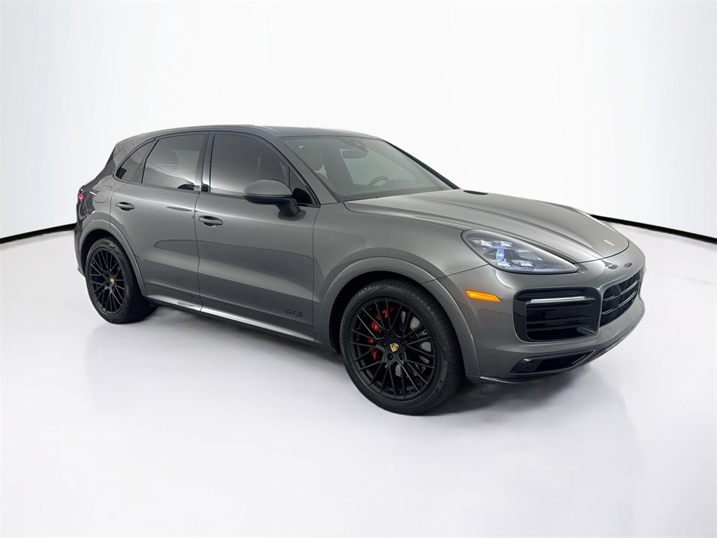 Used 2021 Porsche Cayenne GTS image 3