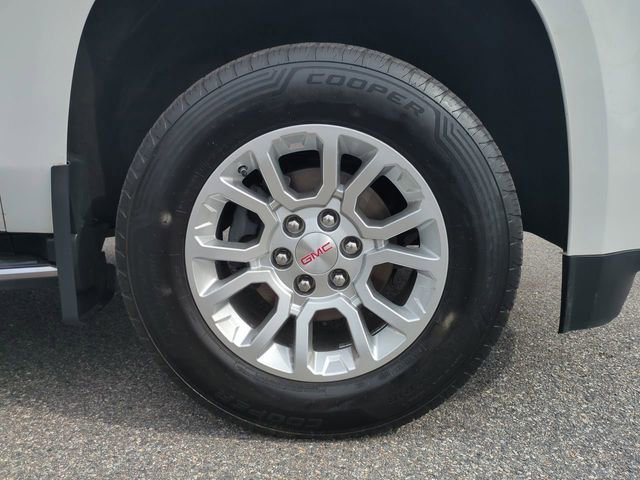 Used 2018 GMC Yukon SLT w/ Open Road Package image 11