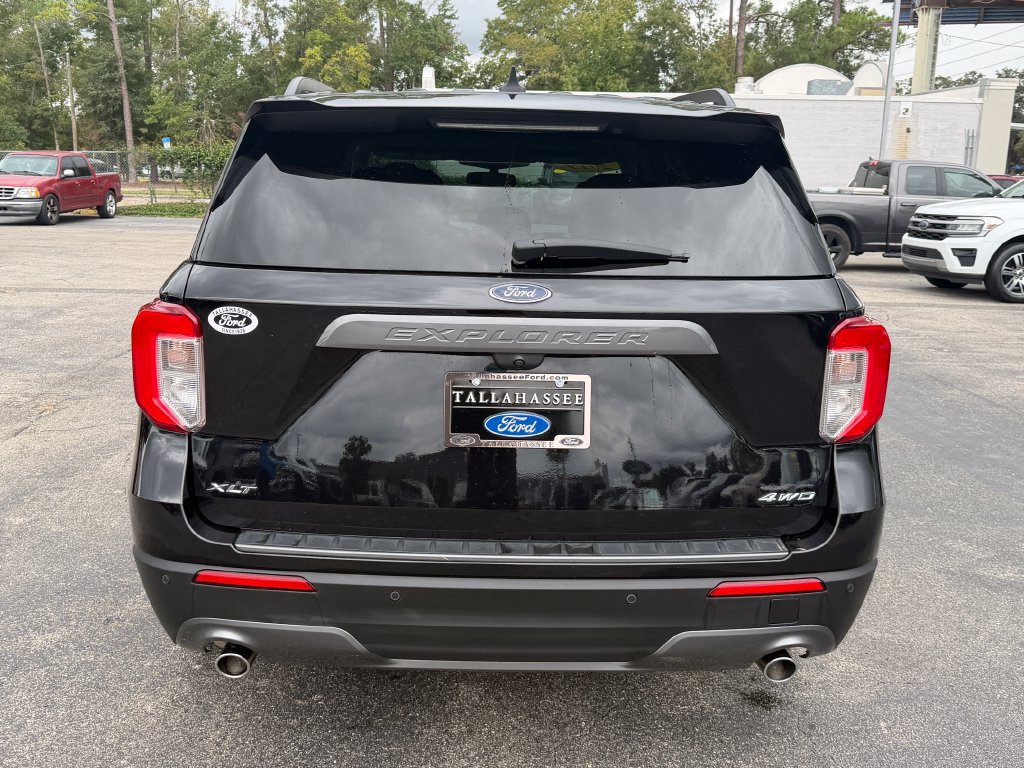 Used 2021 Ford Explorer XLT w/ Equipment Group 202A AWD/4WD image 3