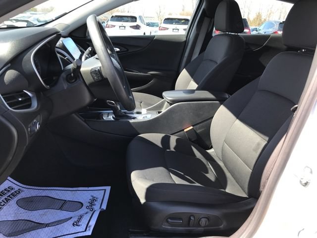 Certified 2023 Chevrolet Malibu LT FWD image 13