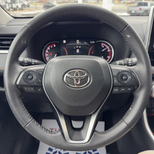 Used 2024 Toyota RAV4 Adventure image 16
