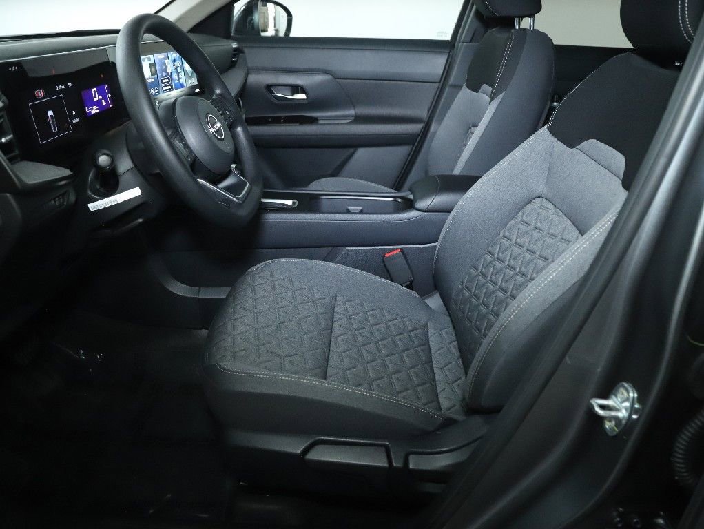 Certified 2026 Nissan Kicks SV w/ SV Premium Package image 21