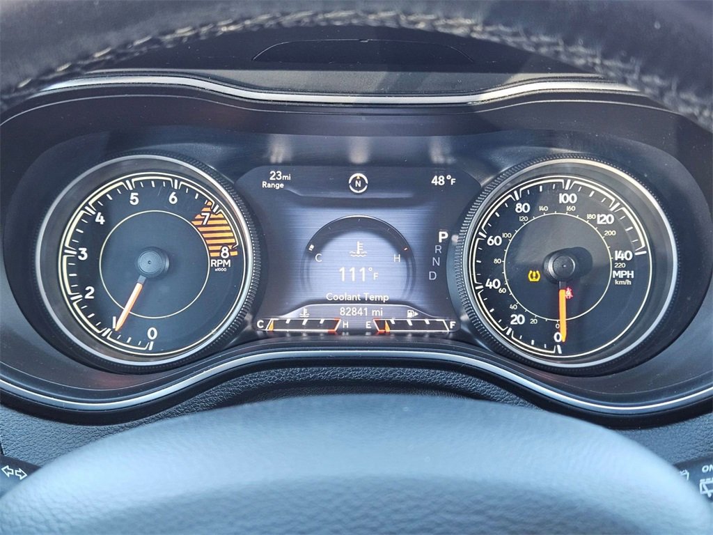 Used 2019 Jeep Cherokee Limited image 14