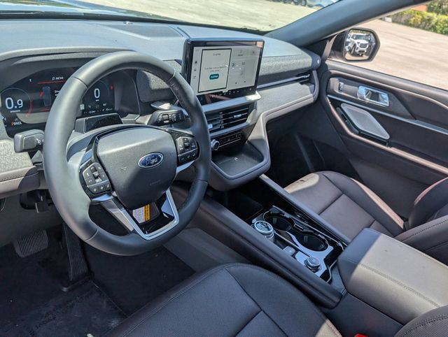 New 2026 Ford Explorer Platinum RWD image 6