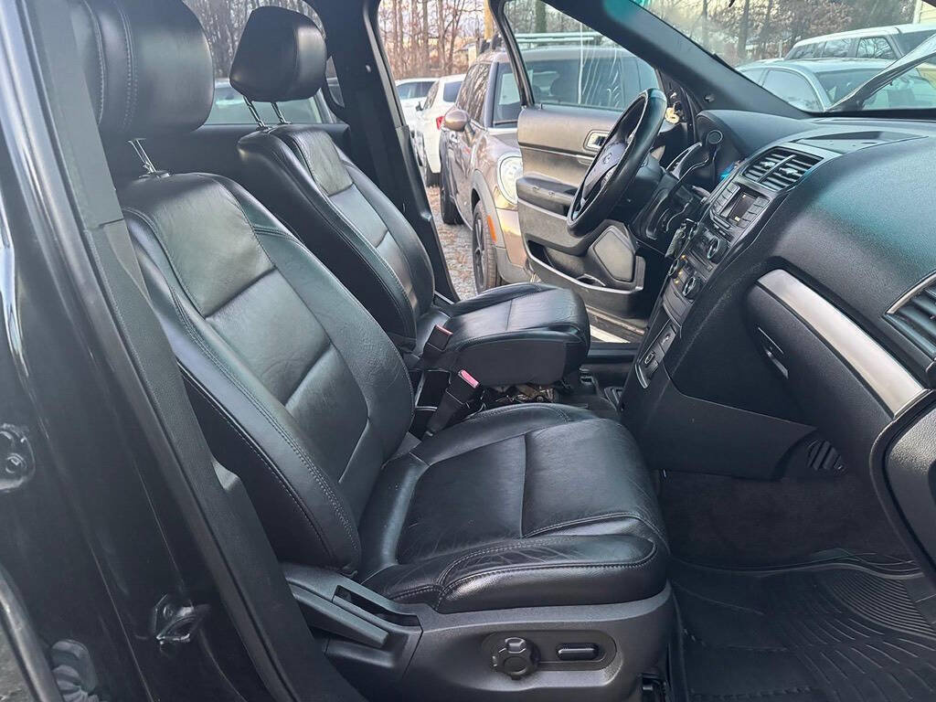 Used 2016 Ford Explorer Police Interceptor Utility AWD image 25