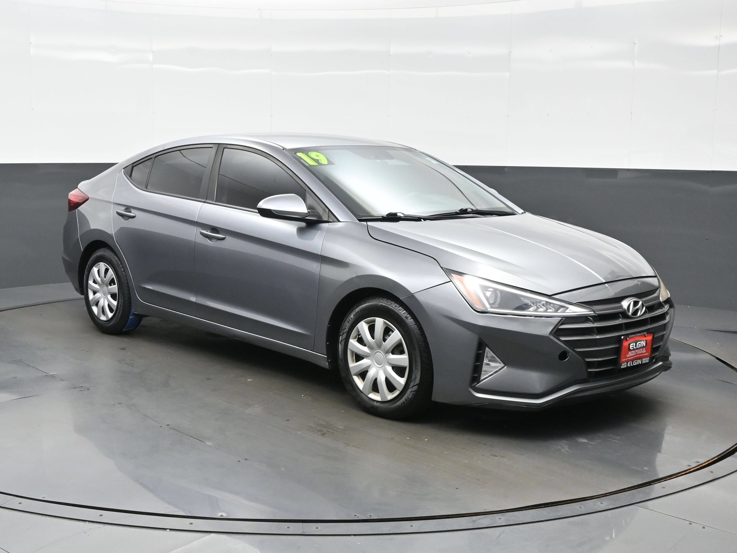 Used 2019 Hyundai Elantra SE w/ Cargo Package FWD image 8