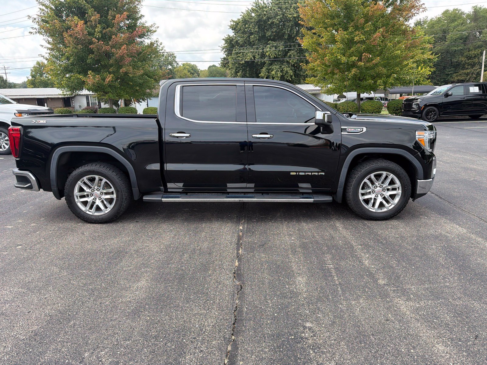 Used 2019 GMC Sierra 1500 SLT w/ SLT Premium Plus Package AWD/4WD image 7
