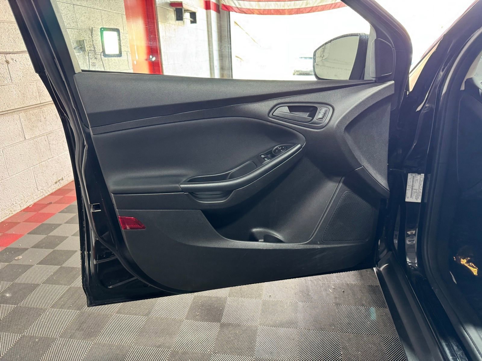 Used 2016 Ford Focus S FWD image 8